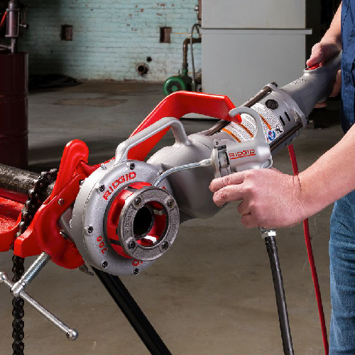 downswater pipe threading 2